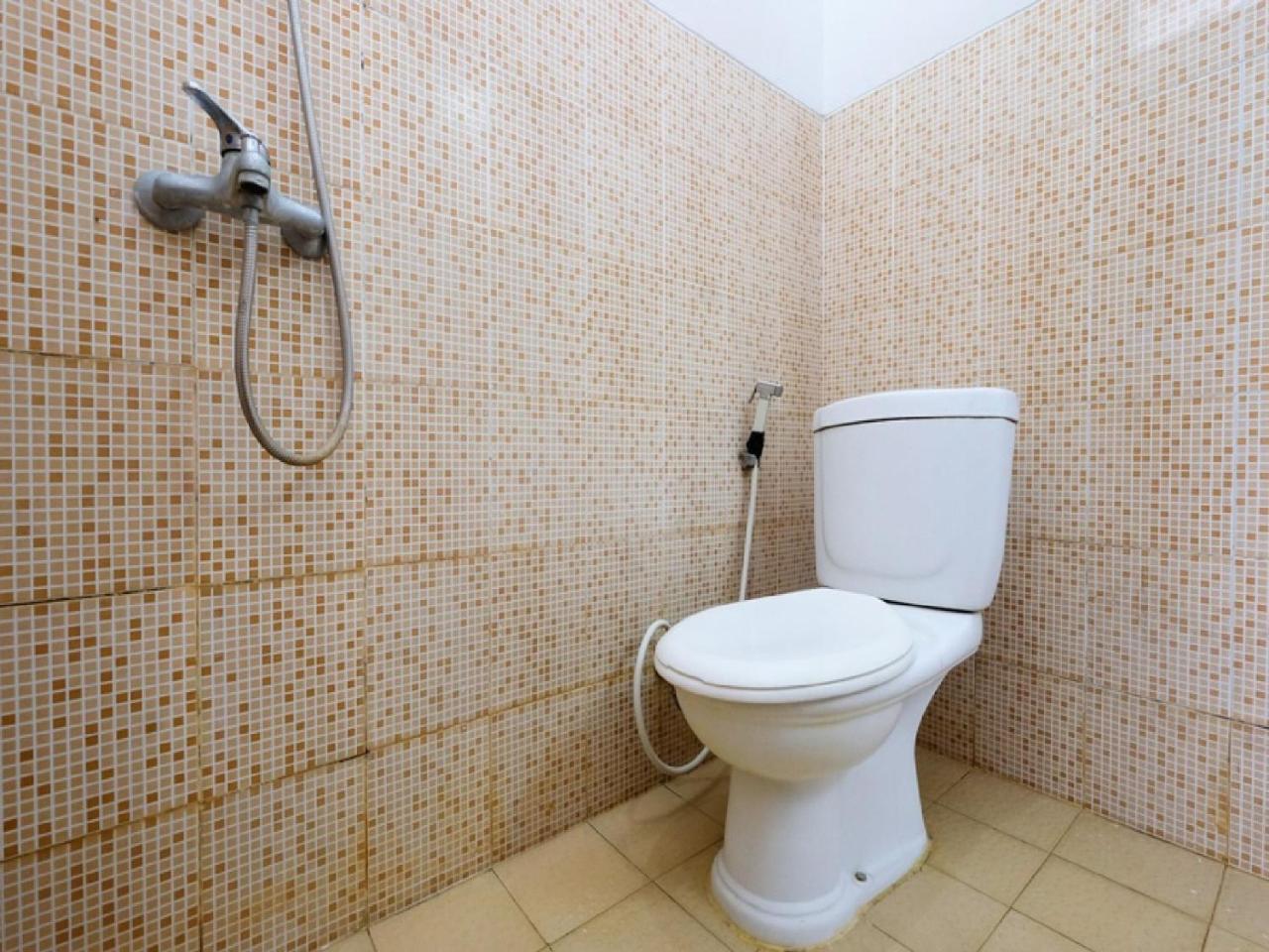 Reddoorz Near Moro Mall Пурвокерто Екстериор снимка